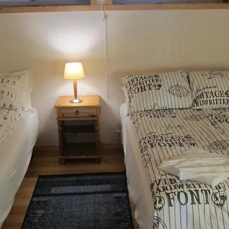 בית אירוח Heloise's Fredvang